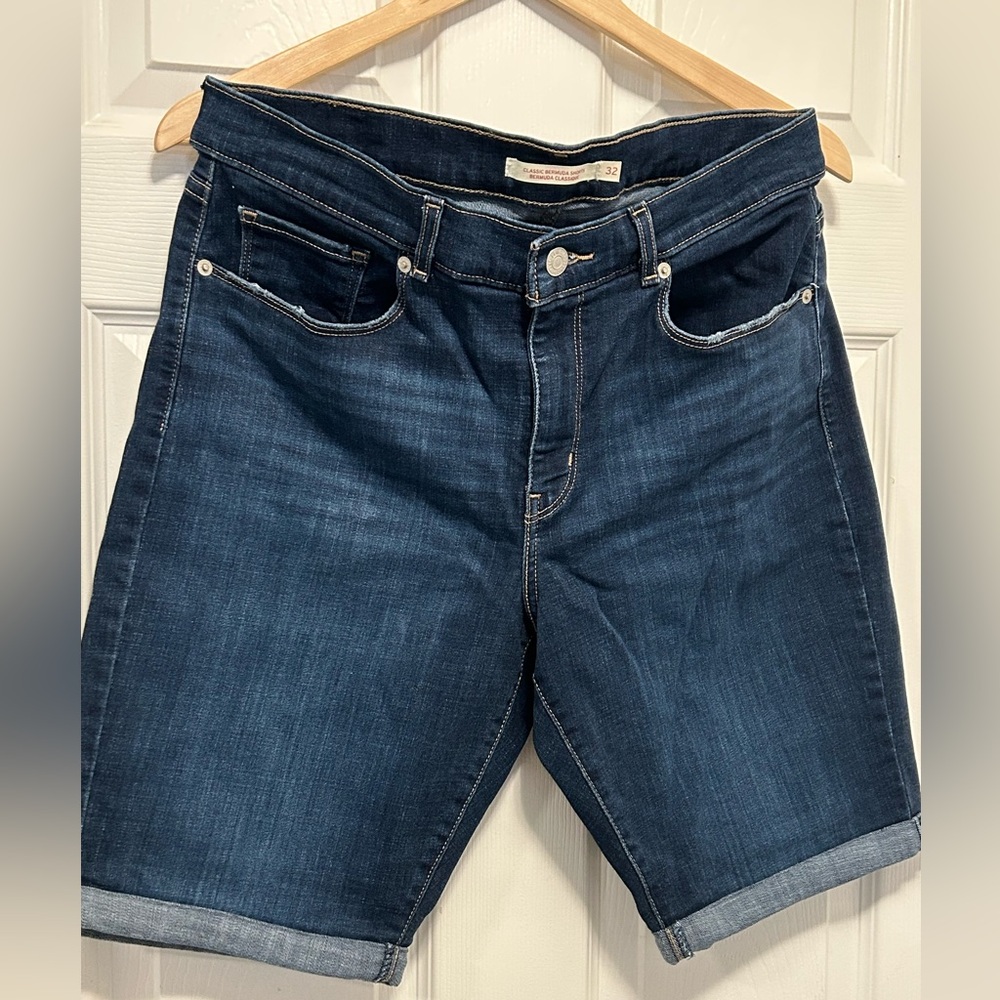 Levi's Jean shorts, size 32 with stretch.